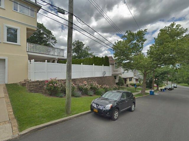 House image located at Staten Island, NY 10304