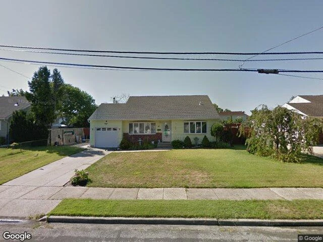 House image located at Lindenhurst, NY 11757