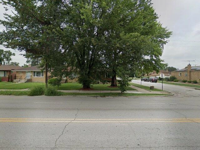 House image located at Chicago, IL 60628