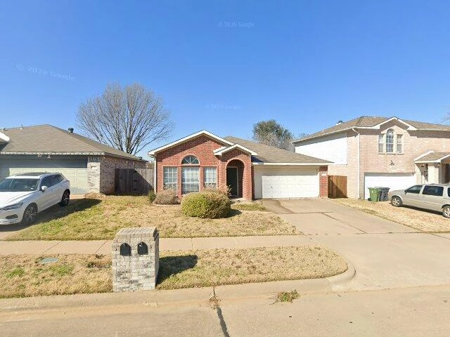 House image located at Arlington, TX 76017