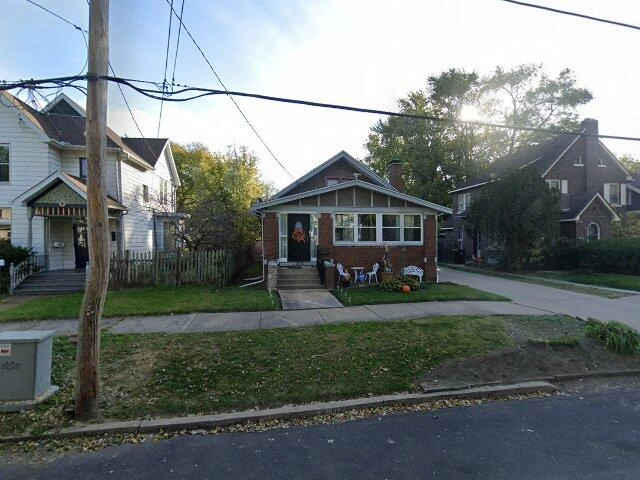 House image located at Peoria, IL 61606