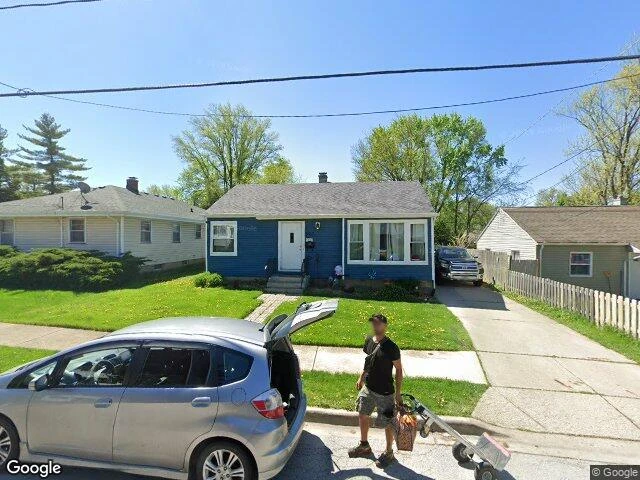 House image located at Aurora, IL 60505