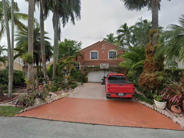 House image located at Miami, FL 33193