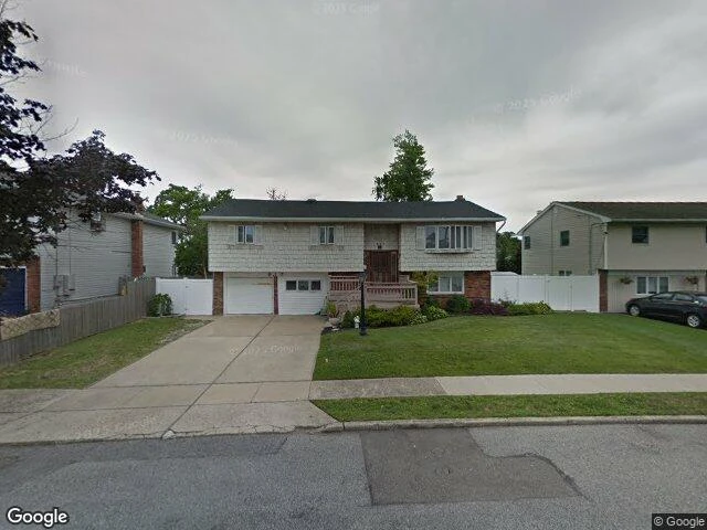 House image located at Lindenhurst, NY 11757