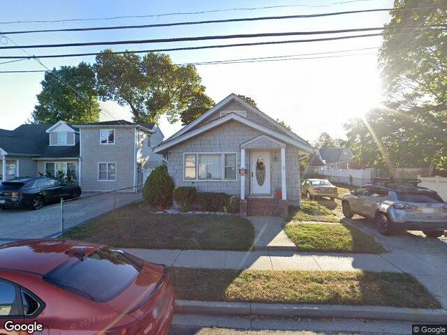 House image located at Oceanside, NY 11572