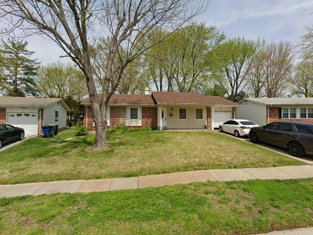 House image located at Florissant, MO 63033