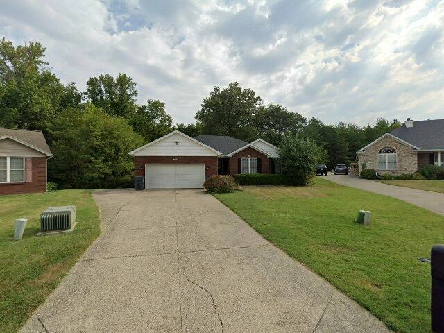 House image located at Fairdale, KY 40118