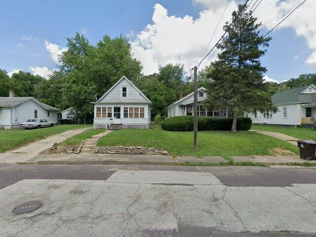 House image located at Peoria, IL 61603