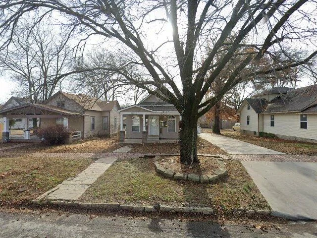 House image located at Parsons, KS 67357