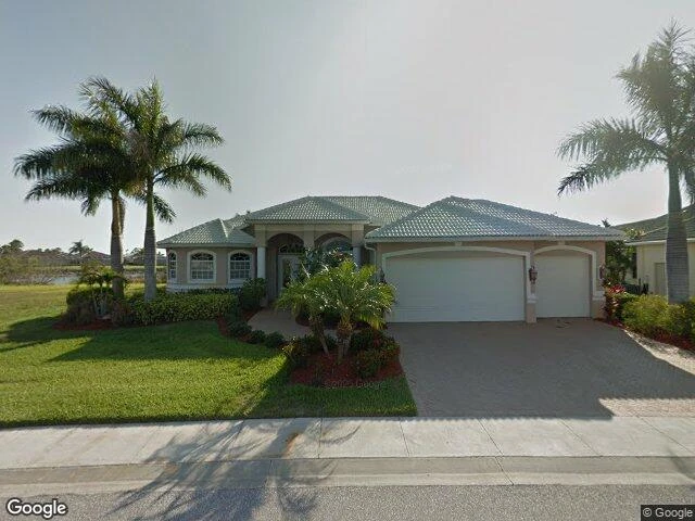 House image located at North Fort Myers, FL 33917