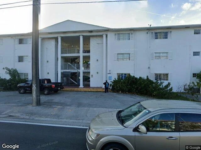 House image located at Miami, FL 33161