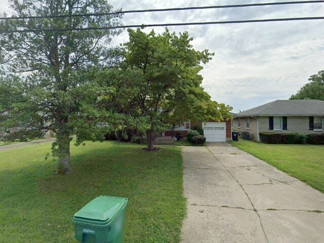 House image located at Louisville, KY 40216