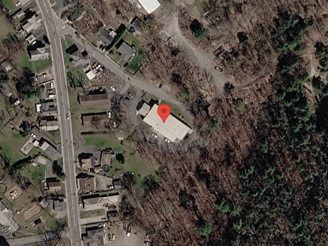 House image located at Staunton, IL 62088