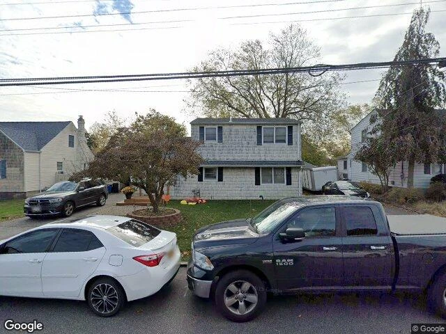 House image located at Lindenhurst, NY 11757