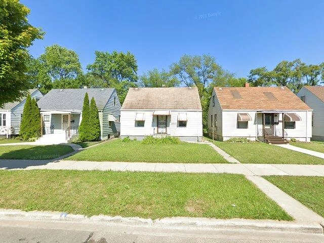 House image located at Chicago, IL 60643