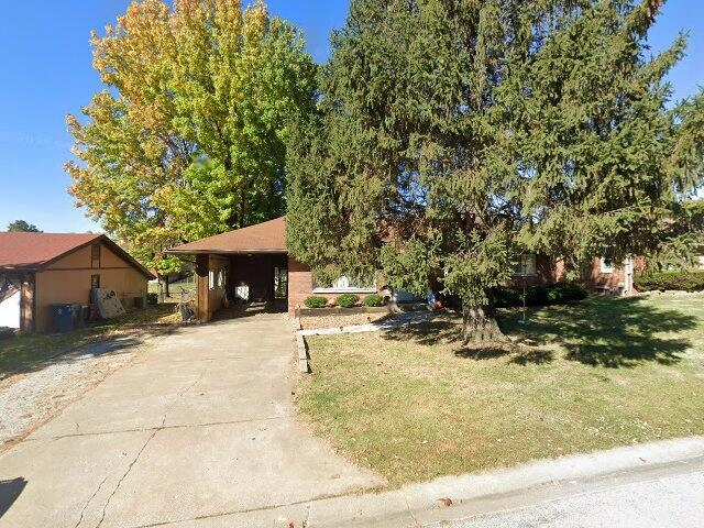 House image located at Alton, IL 62002