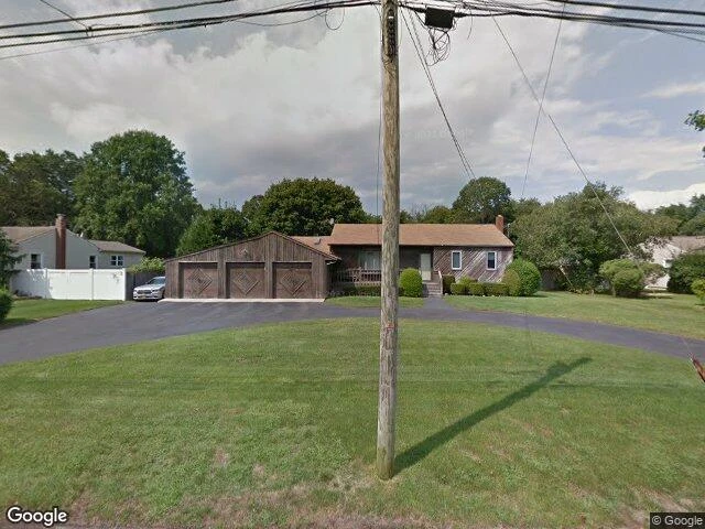 House image located at Islip, NY 11751