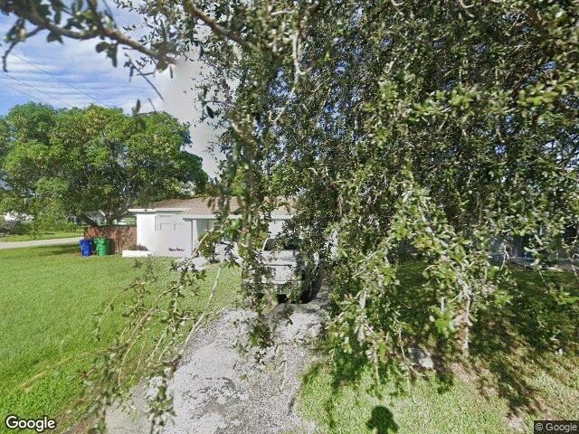 House image located at Hollywood, FL 33023