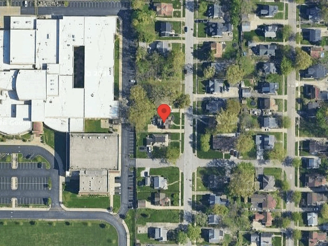 House image located at Akron, OH 44320
