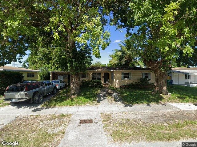 House image located at Miami, FL 33162