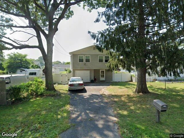 House image located at Shirley, NY 11967