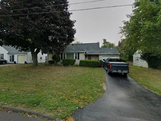 House image located at Newark, OH 43055