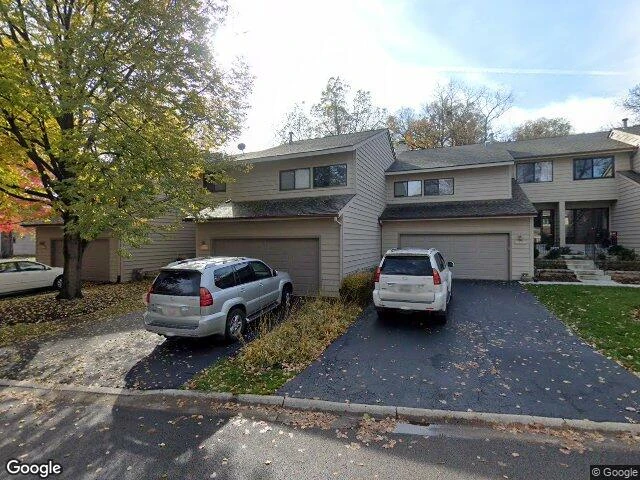 House image located at Geneva, IL 60134