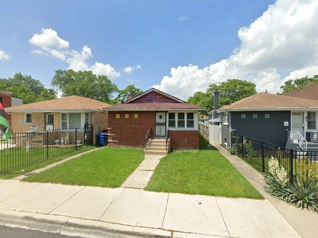 House image located at Chicago, IL 60621
