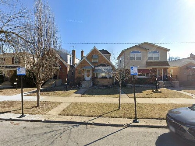 House image located at Chicago, IL 60652