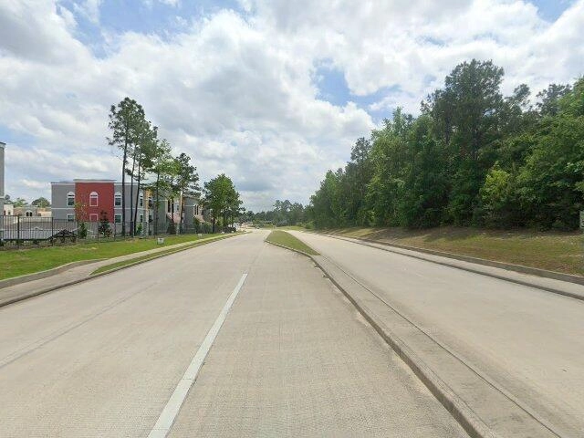 House image located at Louisville, KY 40216