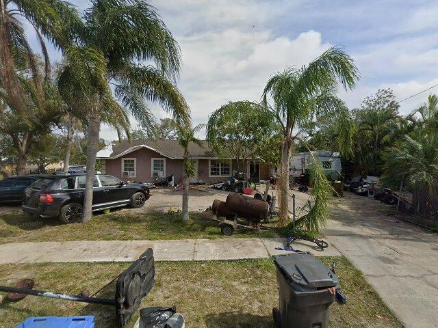 House image located at Ruskin, FL 33570