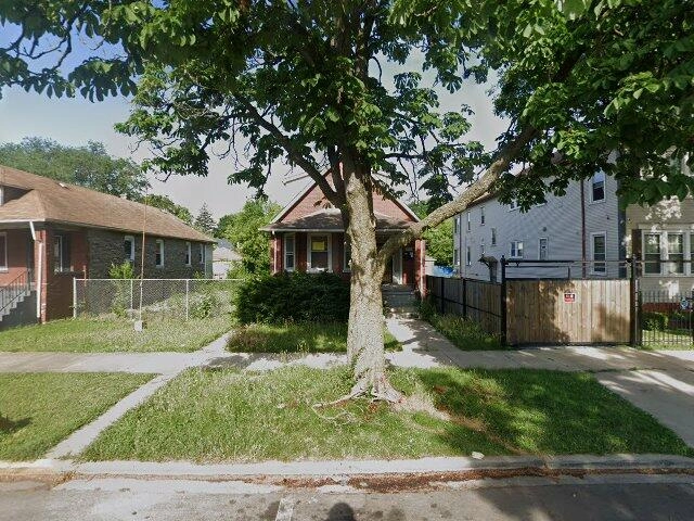 House image located at Chicago, IL 60617