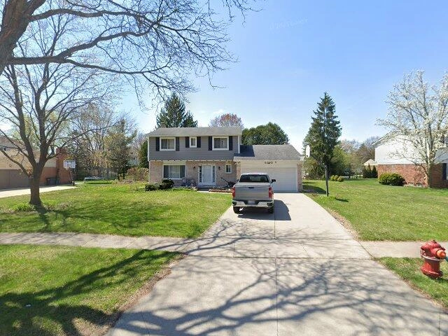 House image located at Troy, MI 48085