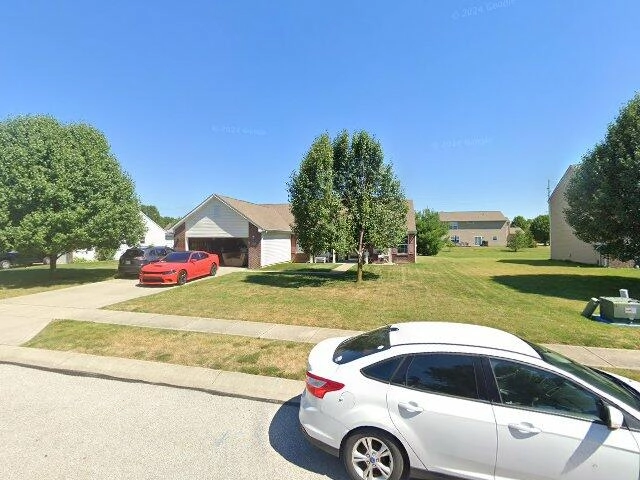 House image located at Avon, IN 46123