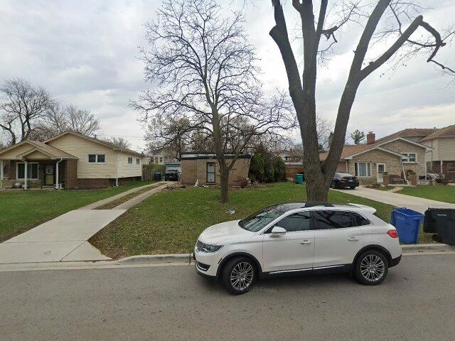 House image located at Hillside, IL 60162