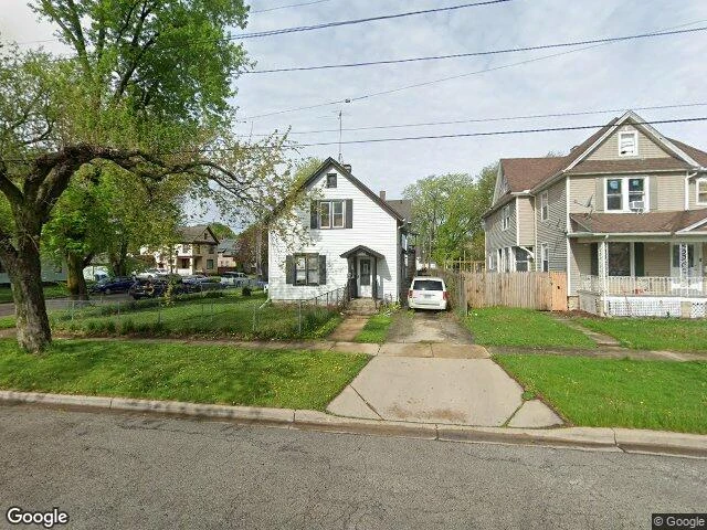 House image located at Aurora, IL 60506