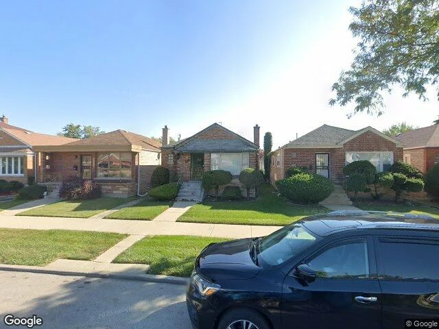 House image located at Chicago, IL 60617