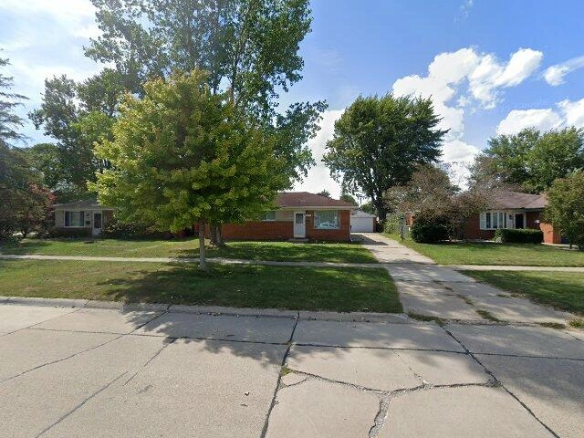 House image located at Warren, MI 48088