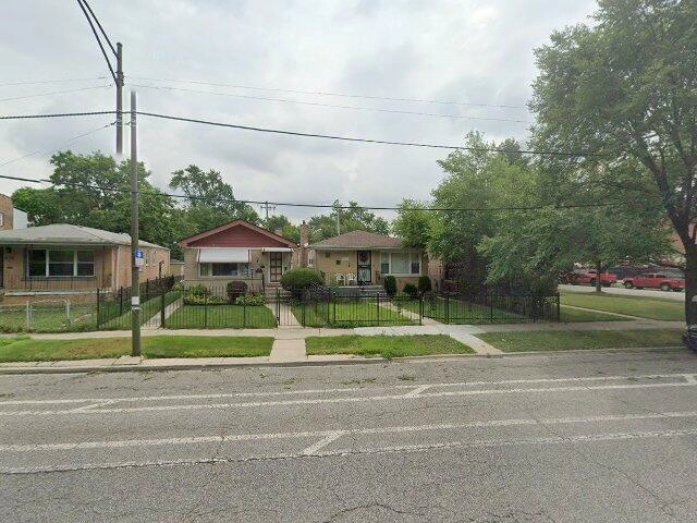 House image located at Chicago, IL 60628