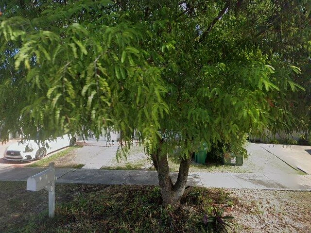 House image located at Miami, FL 33177