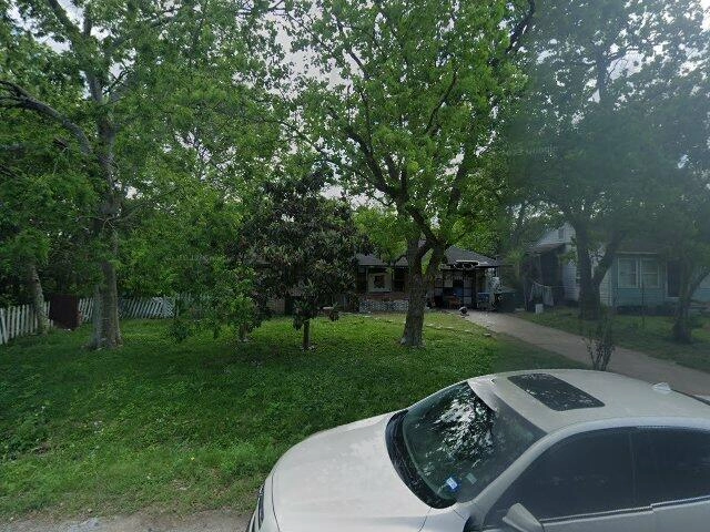 House image located at Houston, TX 77022