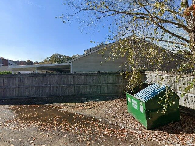 House image located at Jackson, MS 39211