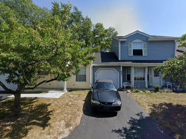 House image located at Island Lake, IL 60042