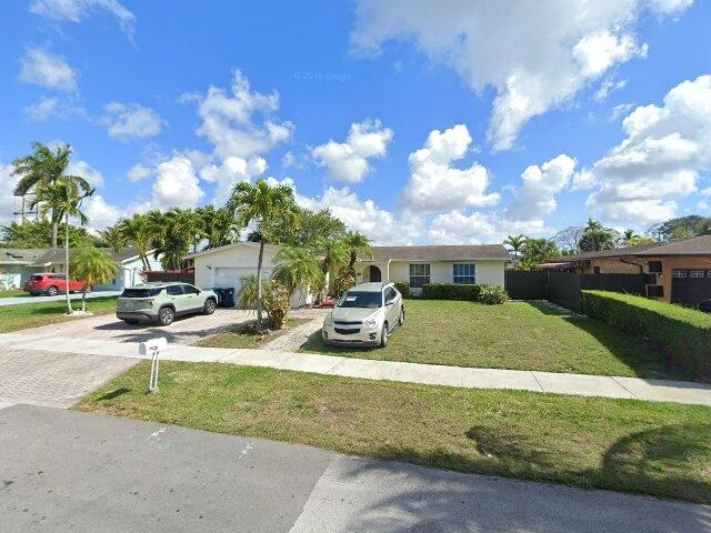 House image located at Miami, FL 33183