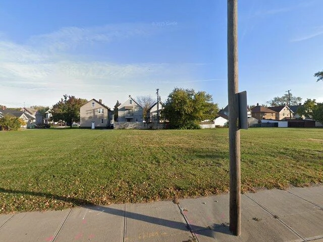 House image located at Cleveland, OH 44105