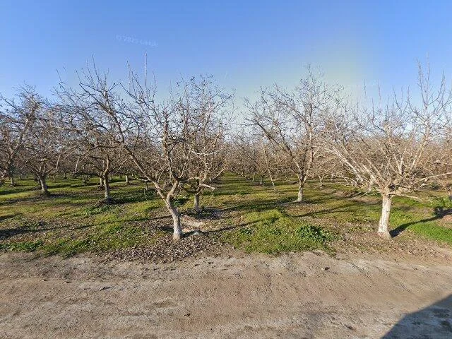 House image located at Laton, CA 93242