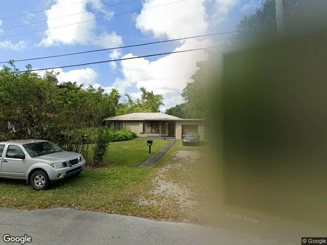 House image located at Miami, FL 33161