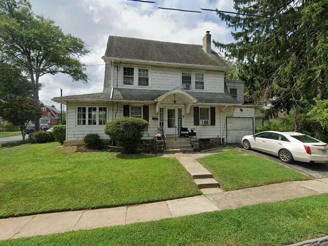 House image located at Havertown, PA 19083