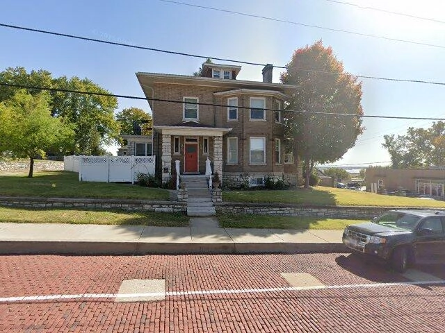 House image located at Alton, IL 62002