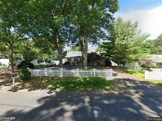House image located at Hauppauge, NY 11788